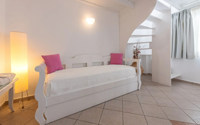 Reverie Santorini Hotel