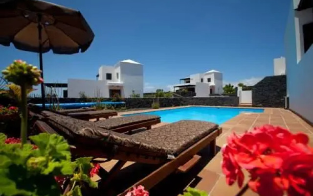 Villas Yaiza Village