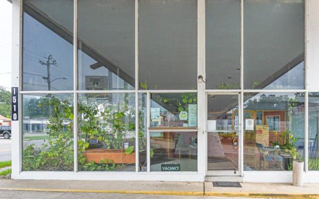 Hotel Valdosta GA N Ashley St