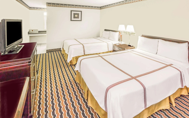 Travelodge By Wyndham Shreveport La
