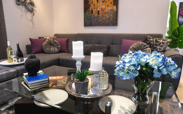 Luxury & Cozy Apartment