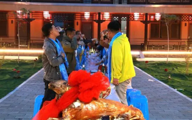 Tianxi Courtyard Hotel