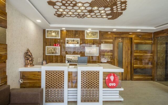 OYO 14022 Hotel Saya Inn
