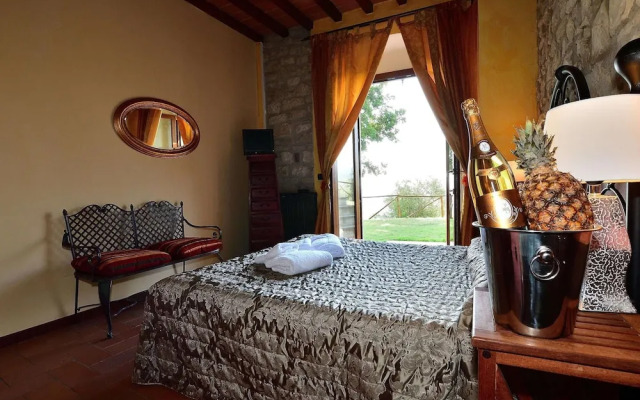 Apartment With Pool, Rignano