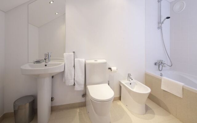 Chiado Apartments by LINC