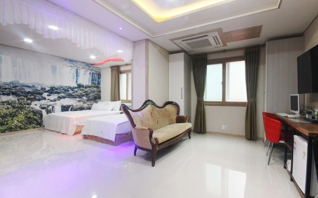 Jinju Cozy Air Hotel Jinjuseong Branch