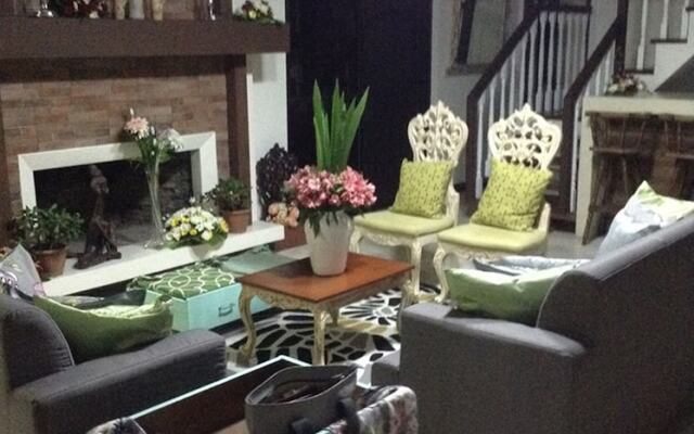 Casa Bueno Baguio Transient home