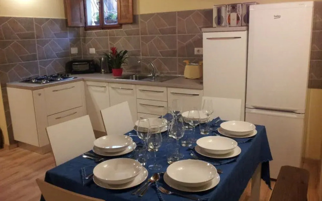 Monna Lisa Apartment