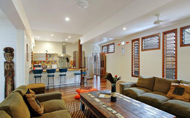 A PERFECT STAY - Longhouse