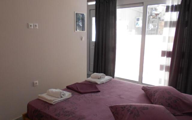 Haris Apartments