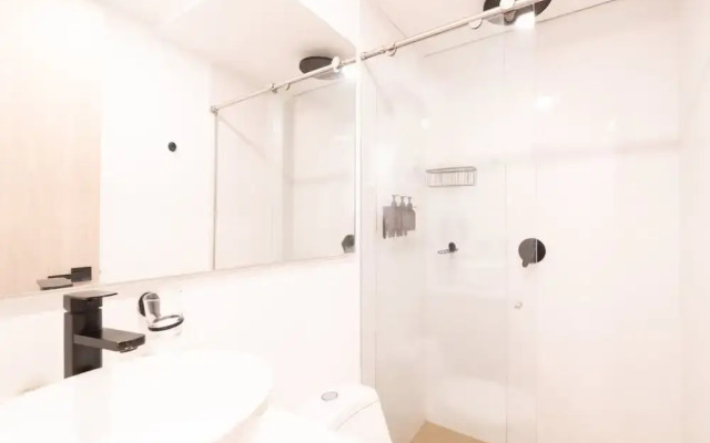 Panoramic 3 BR w Balcony in Laureles Medell n