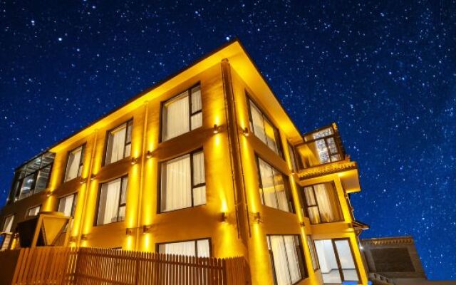 Yakeju Bed and Breakfast