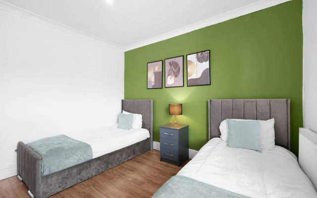 Radford 3 Bedroom and 1 Bathroom House