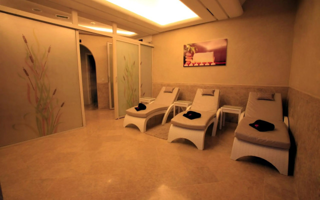 Palais Al Bahja Hotel & Spa