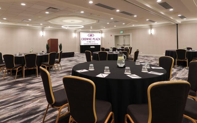 Crowne Plaza Chicago-Northbrook by IHG
