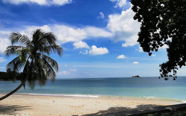 Little Heaven by SkyHive BeachfrontVilla