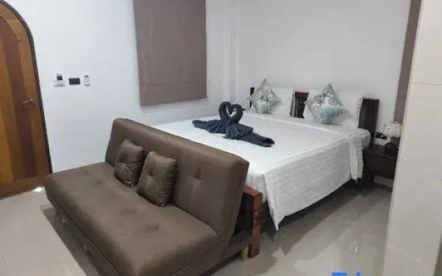 Lanta Daisy Residence