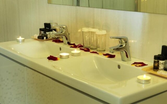 Hondos Classic Hotel & Spa
