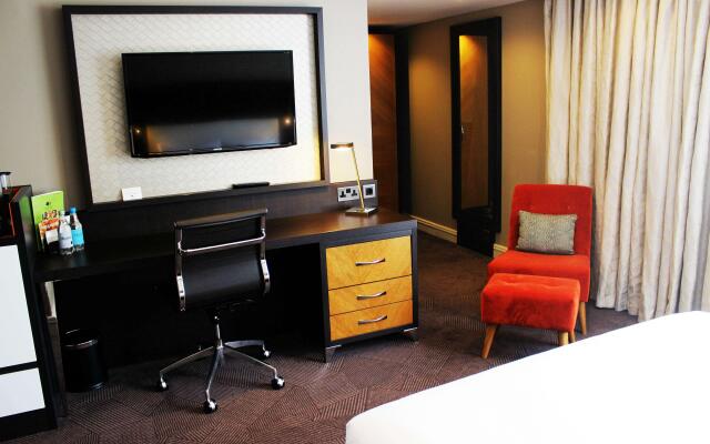 DoubleTree by Hilton London - Ealing Hotel