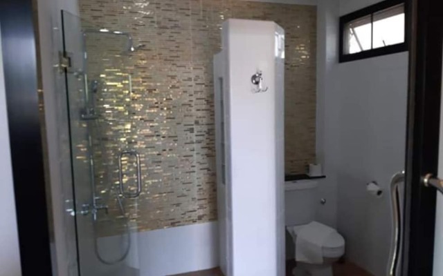 Reuanpruhong Na Bangthong