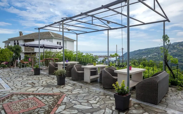 Paradeisos Double Room With Sea View 4