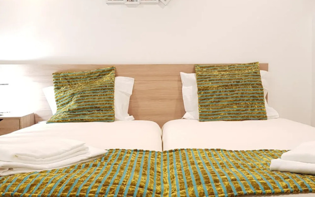 Apartamento À Francos Metro 1