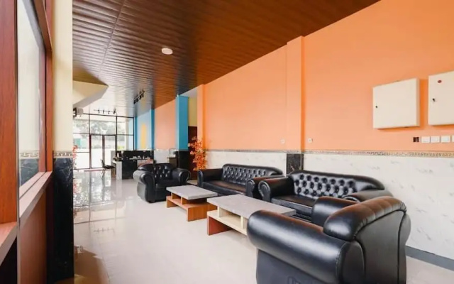 Tripletree Kenaro Hotel – Lobby – Malang