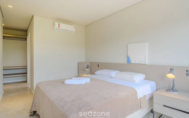 Modern House With Pool Next to Surfland Roi00