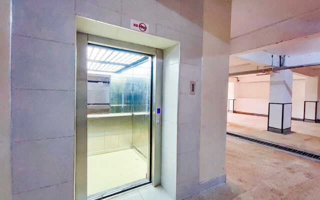 Lux Suites Oak South Gardens Apartments