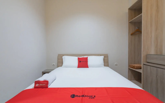 RedDoorz Plus @ Cirebon City Center