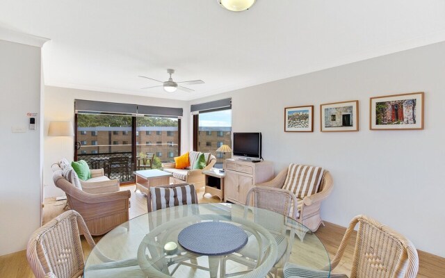 Promenade, Unit 12/ 8 Intrepid Close