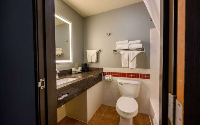 AmericInn by Wyndham Monroe