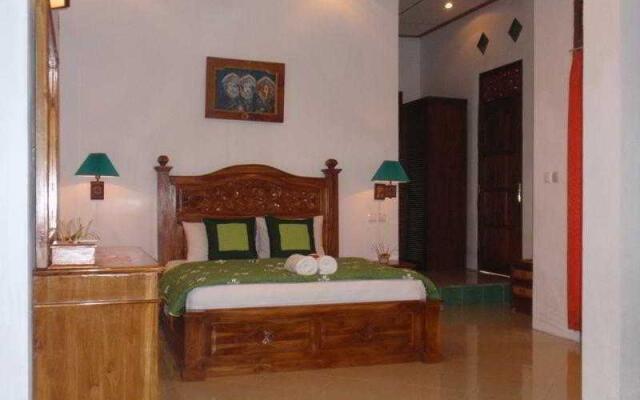Sudaji Guest House