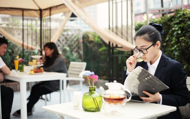 Poltton International Apartment (Foshan Zumiao Lingnan Tiandi Branch)