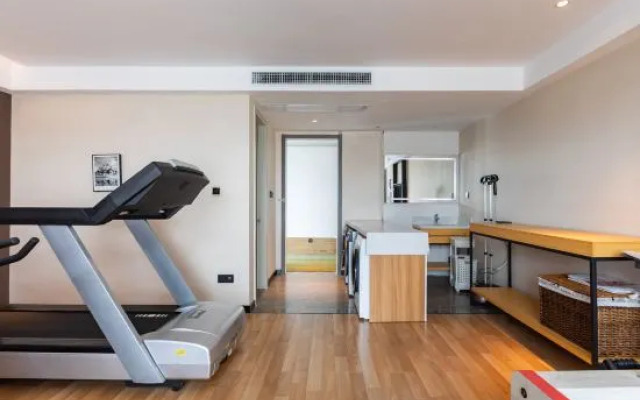 Yilong Anyun Hotel (Wuhan High-speed Rail Station Happy Valley Store)