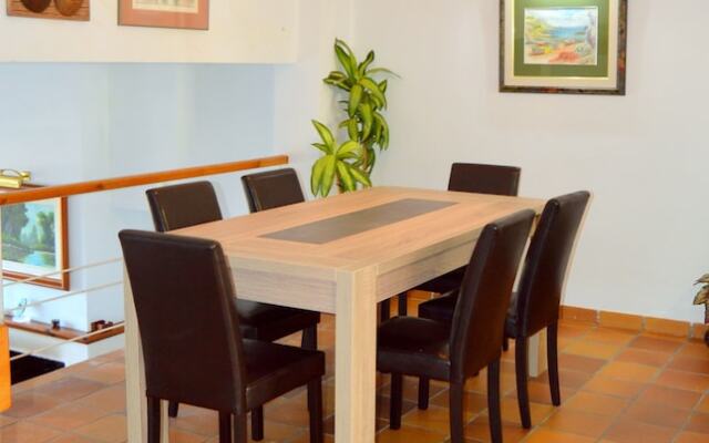 Blanca Paloma Holiday House