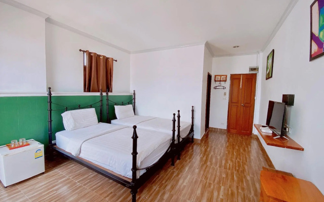Sri Chiangkhan Hotel