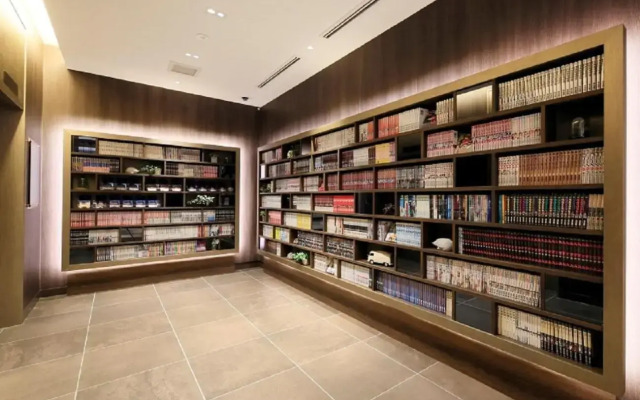 Quintessa Hotel Fukuoka Tenjin Comic & Books