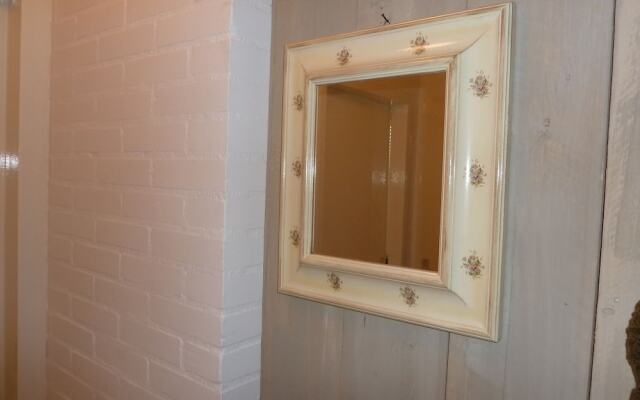 Brilliant Bungalow in Kamperland by the Lake