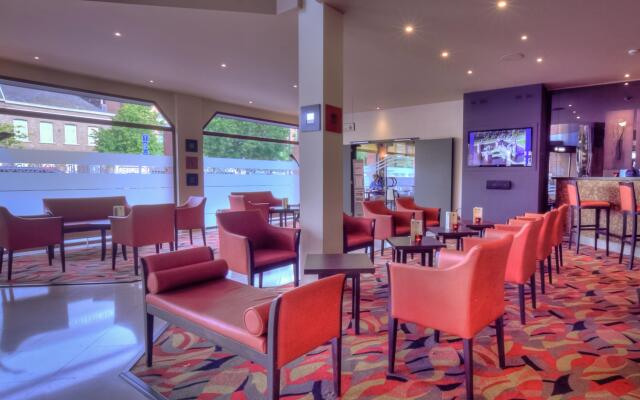 B&B HOTEL Mons Centre