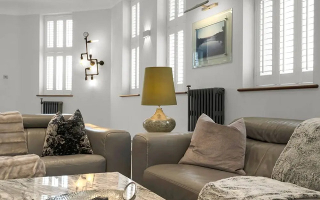 Chic Luxury - Central - Beach Access - Wind