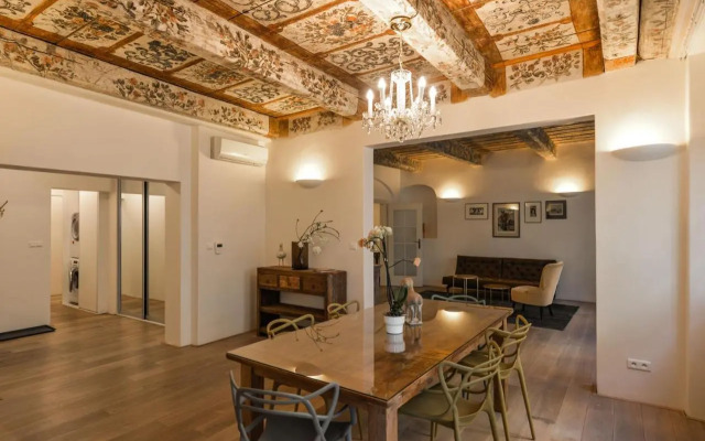 18th CENTURY BAROQUE RESIDENCE