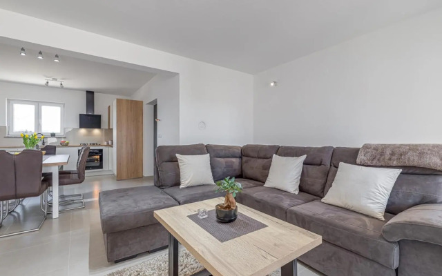 Holiday House Sunset