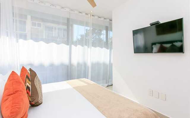 IT Luxury Condo by Tripintravel