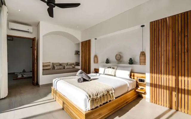 Palm Residence Lot 22 Villa Uluwatu - Tranquil Stay with Modern Comfort