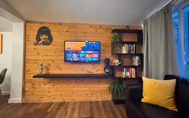Spacious Sheffield Lodge