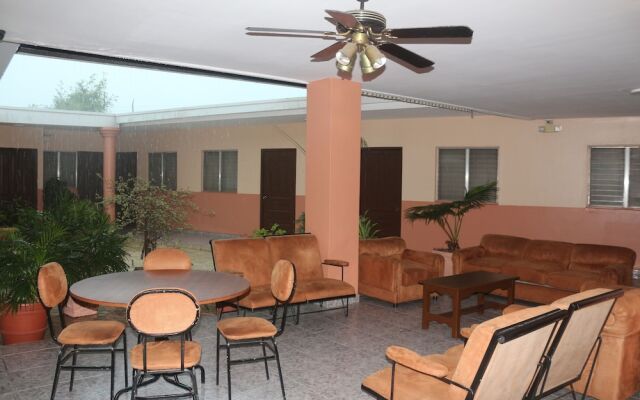 Hotel Madrid Chiriqui