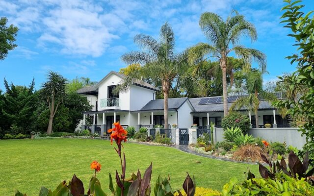 Amour Guest House
