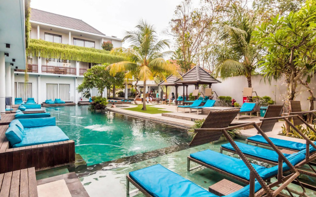 ZEN Rooms Legian Corner