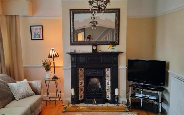 Cosy and Stylish House on the Coast Near Liverpool